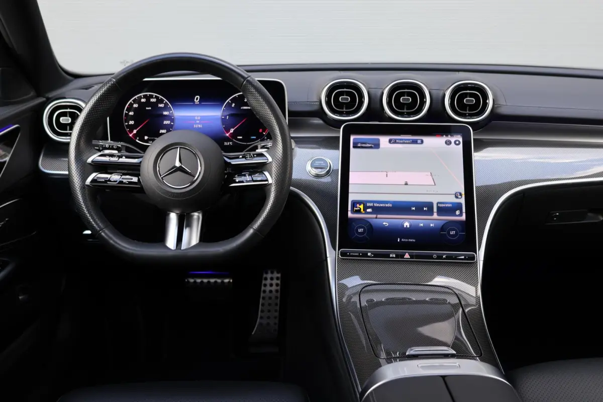 220 d AMG Line / Panoramadak / Burmester Surround / Massage Stoelen / Night Pakket / Trekhaak Wegklapbaar