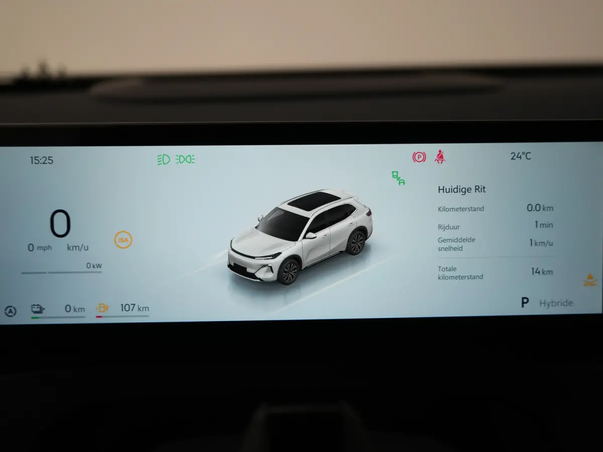 1.5 Max+ 29,8 kWh | 136km WLTP | Full Options | Panoramadak | Flyme Audio | 360° Camera |