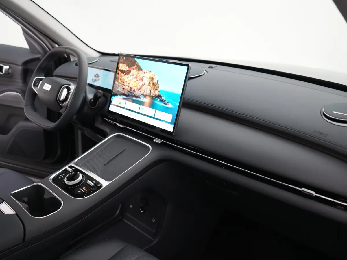 1.5 Max+ 29,8 kWh | 136km WLTP | Full Options | Panoramadak | Flyme Audio | 360° Camera |