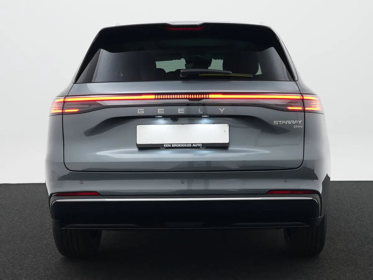 1.5 Max+ 29,8 kWh | 136km WLTP | Full Options | Panoramadak | Flyme Audio | 360° Camera |