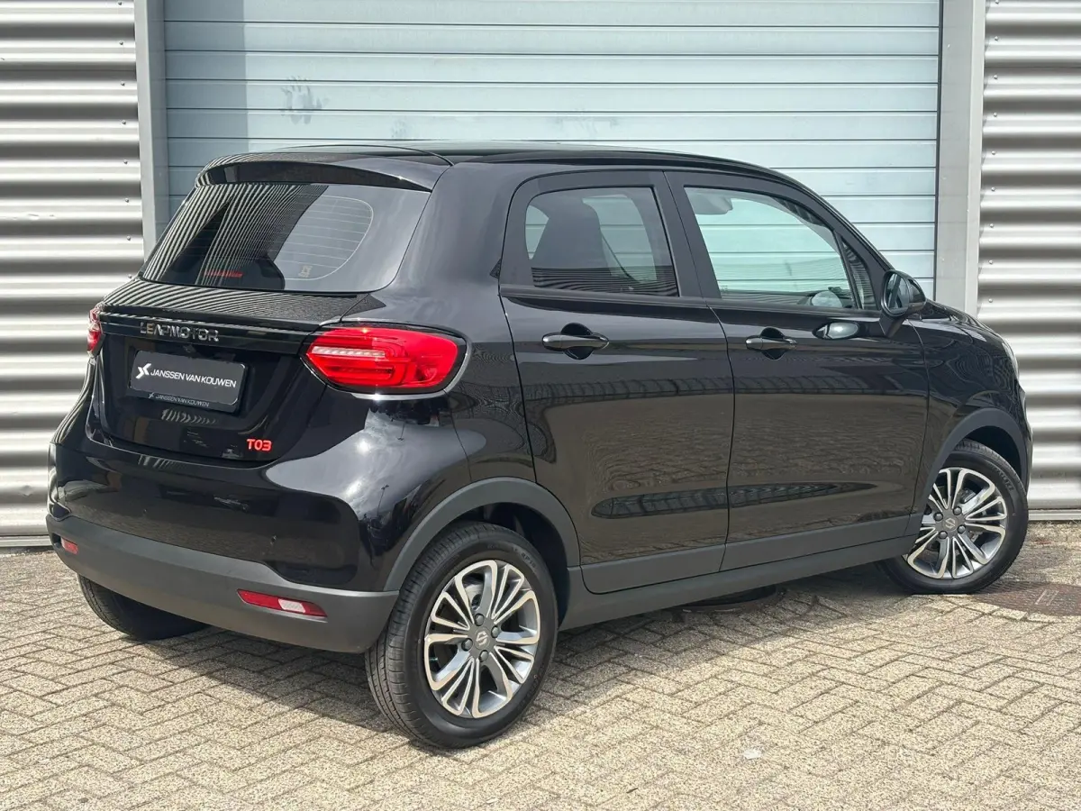 Design 37.3 kWh JVK Special e-DITION / Privacy Glass / OVERSTAP VOORDEEL!