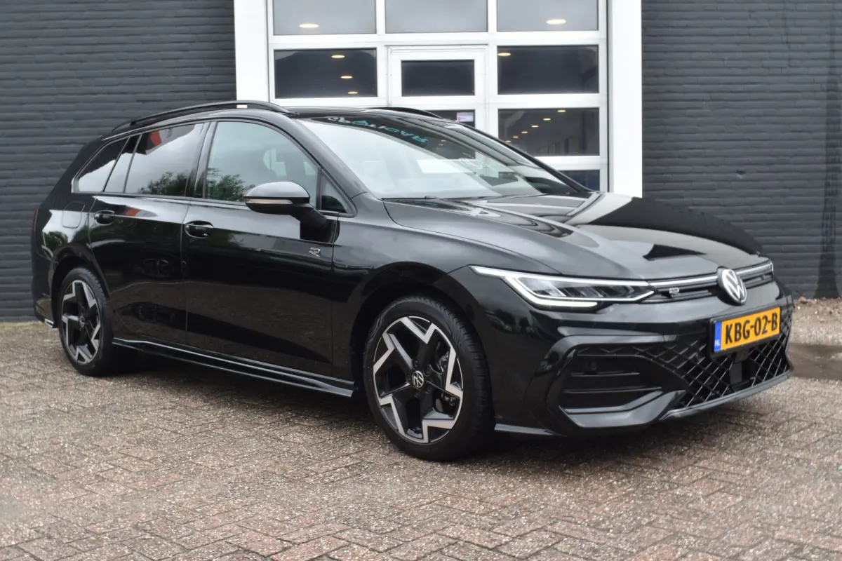 1.5 eTSI 150pk R-Line Edition Automaat | Apple Carplay & Android Auto | Airco ECC | Camera achter | Parkeersensoren voor en achter | Stoel verwarming | Isofix Bevestigingspunten | Zeer Compl