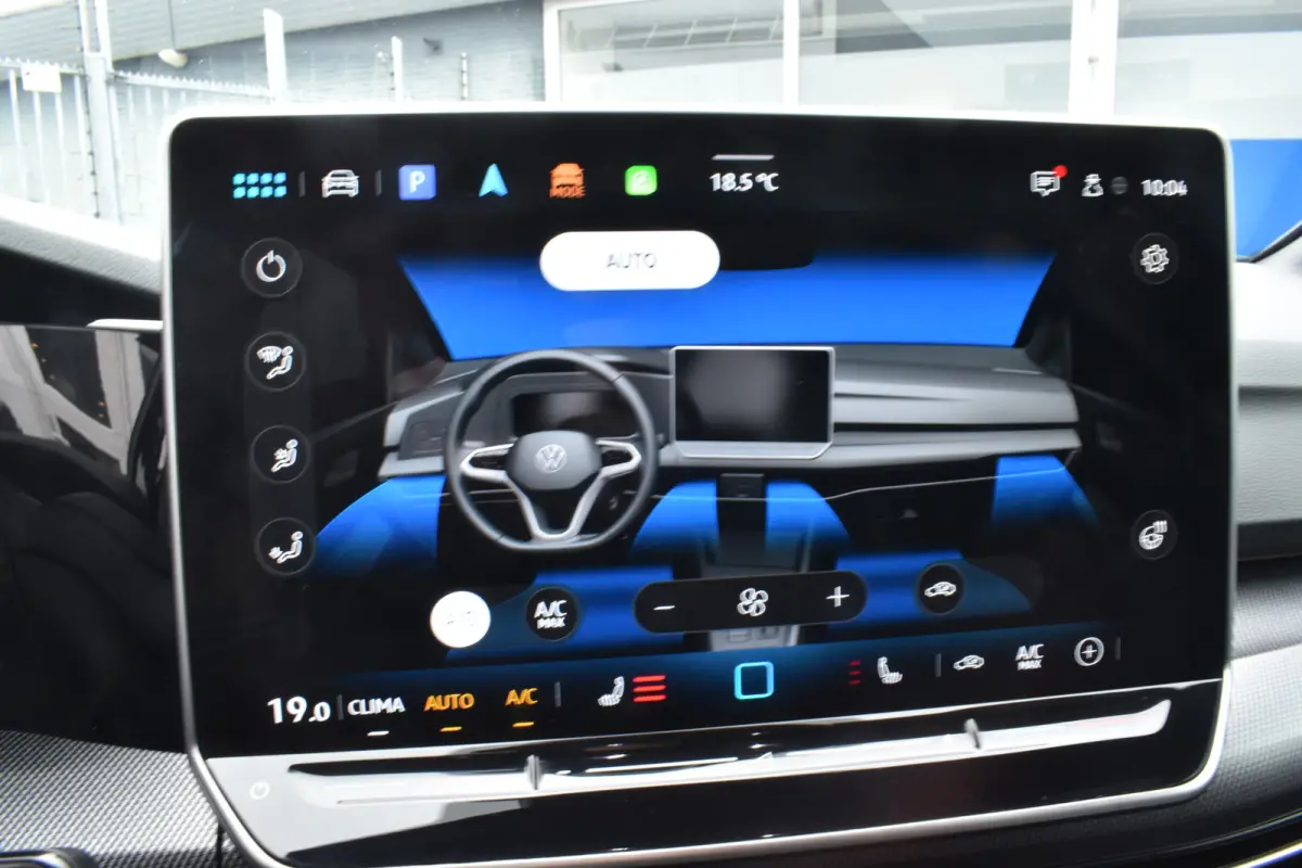 1.5 eTSI 150pk R-Line Edition Automaat | Apple Carplay & Android Auto | Airco ECC | Camera achter | Parkeersensoren voor en achter | Stoel verwarming | Isofix Bevestigingspunten | Zeer Compl