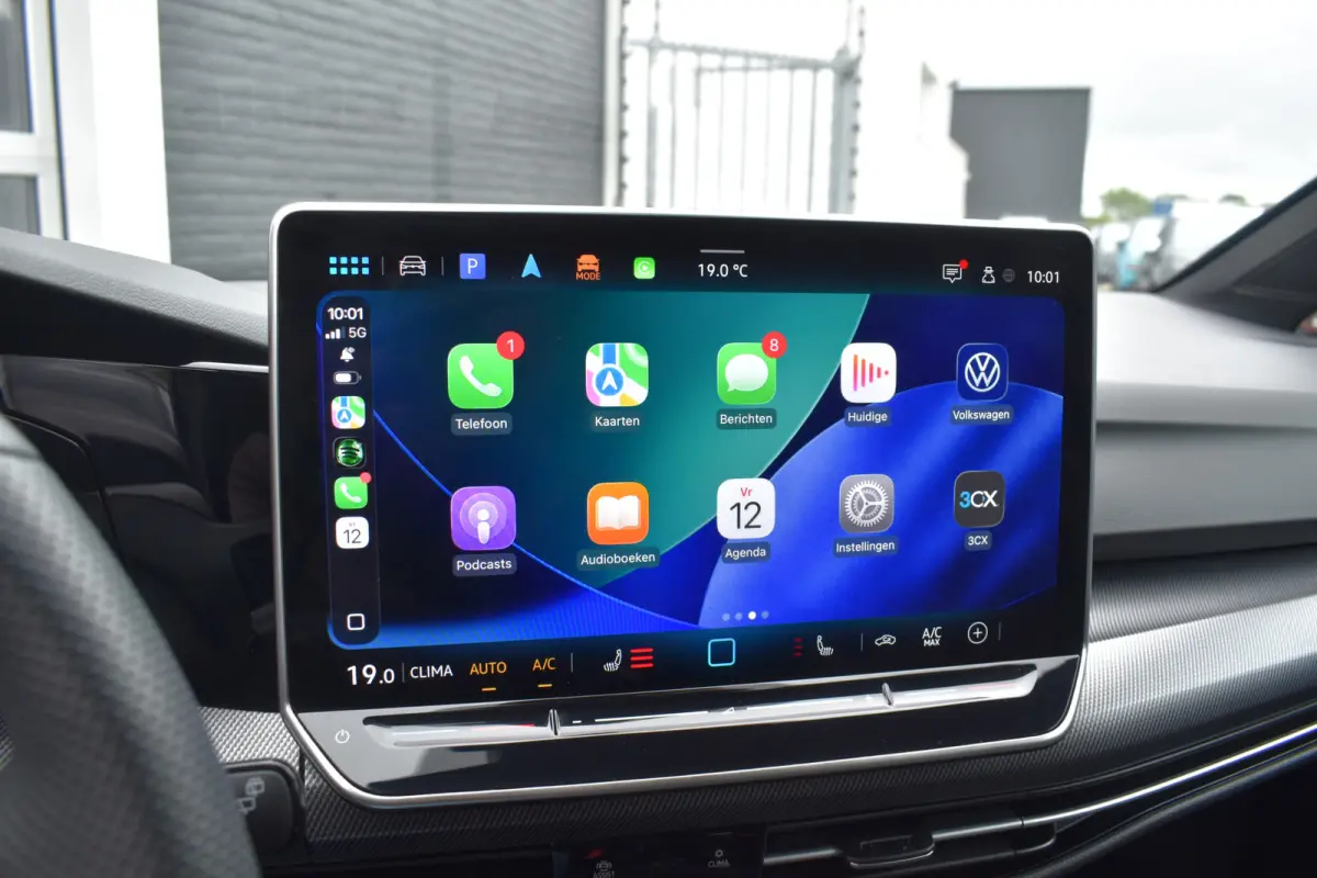1.5 eTSI 150pk R-Line Edition Automaat | Apple Carplay & Android Auto | Airco ECC | Camera achter | Parkeersensoren voor en achter | Stoel verwarming | Isofix Bevestigingspunten | Zeer Compl