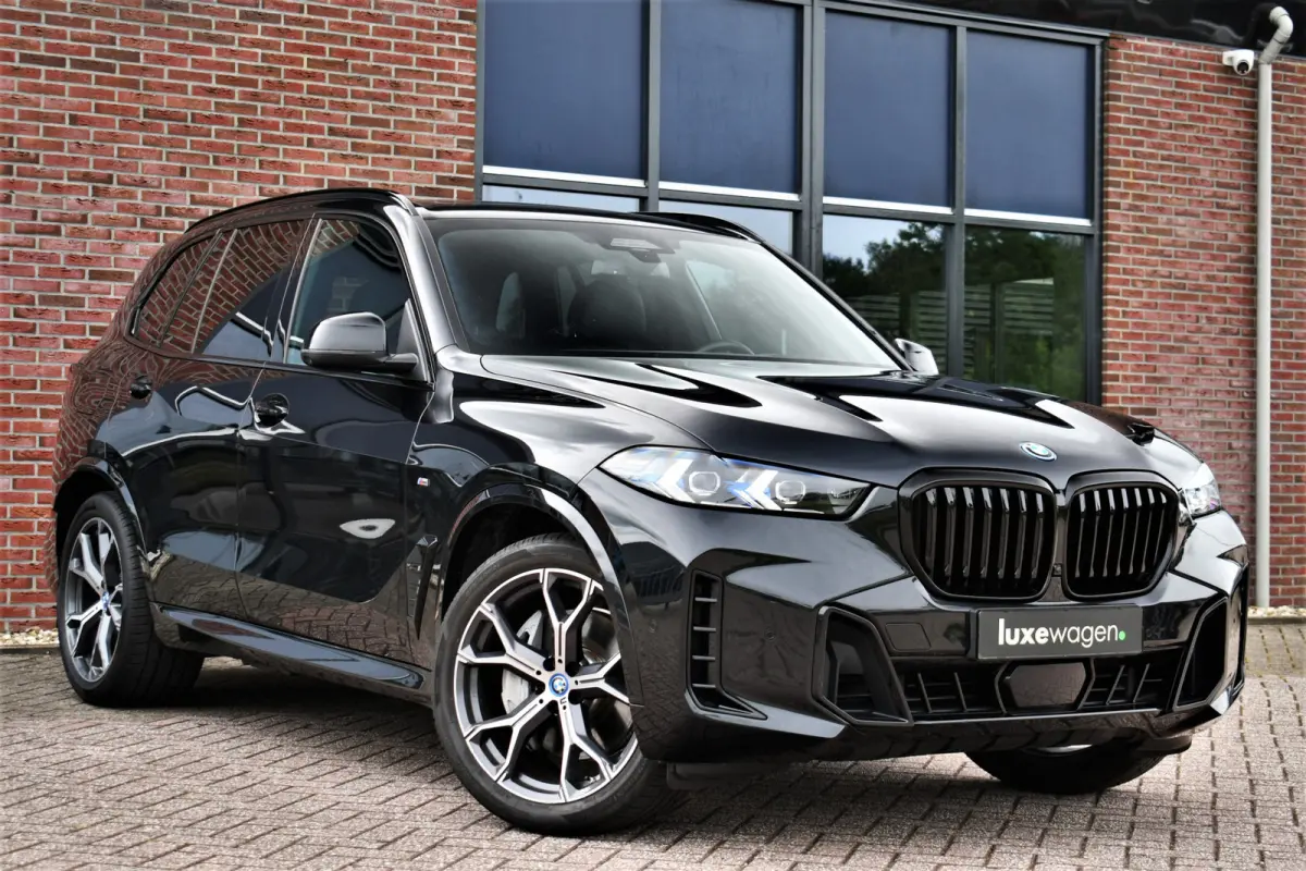 xDrive50e M-Sport Skylounge Comf-stoel ACC 360 HUD H/K 21inch