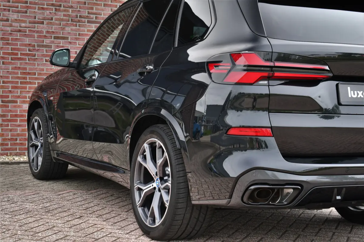 xDrive50e M-Sport Skylounge Comf-stoel ACC 360 HUD H/K 21inch