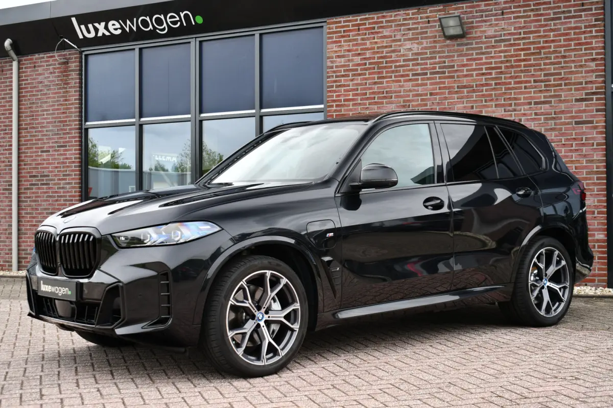 xDrive50e M-Sport Skylounge Comf-stoel ACC 360 HUD H/K 21inch