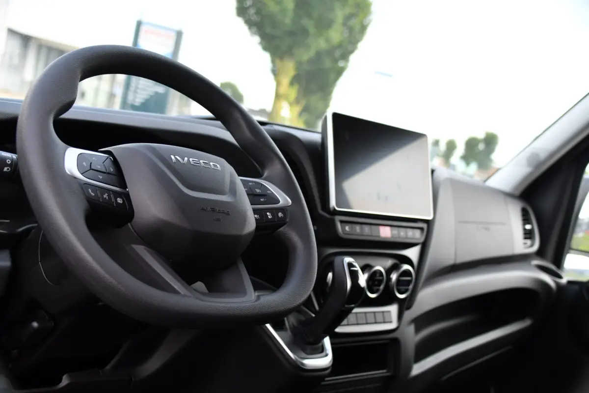35S18 L2H2 PB Edition FACELIFT! Virtual, Adaptieve Cruise, Camera, Carplay, Automaat, 3500kg Trekhaak, Sensoren, 180pk, Multimedia, Uniek!