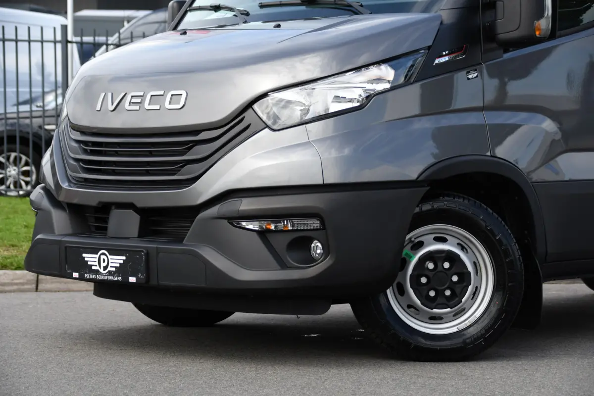 35S18 L2H2 PB Edition FACELIFT! Virtual, Adaptieve Cruise, Camera, Carplay, Automaat, 3500kg Trekhaak, Sensoren, 180pk, Multimedia, Uniek!