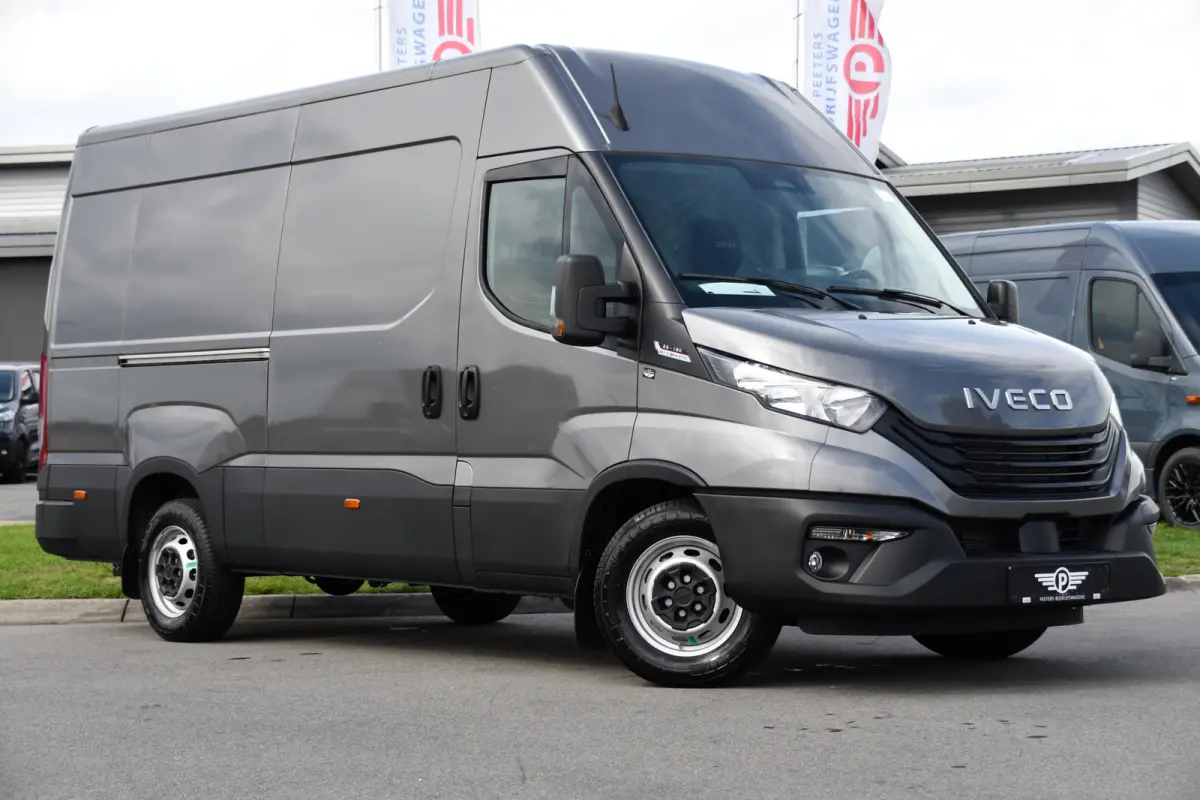 35S18 L2H2 PB Edition FACELIFT! Virtual, Adaptieve Cruise, Camera, Carplay, Automaat, 3500kg Trekhaak, Sensoren, 180pk, Multimedia, Uniek!