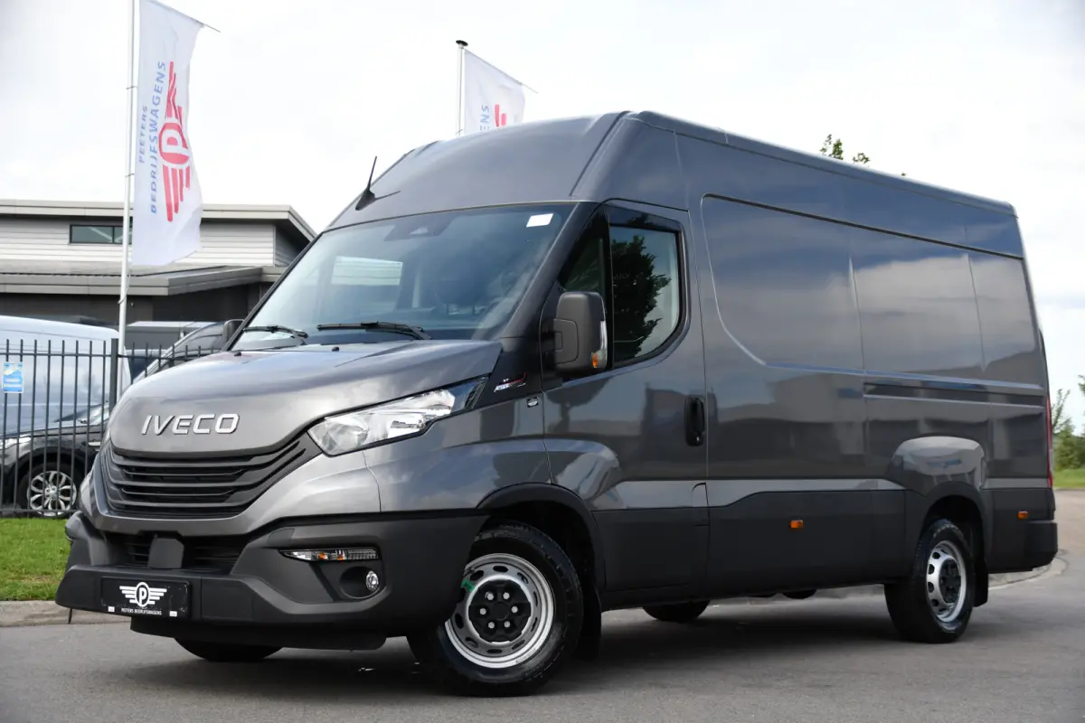 35S18 L2H2 PB Edition FACELIFT! Virtual, Adaptieve Cruise, Camera, Carplay, Automaat, 3500kg Trekhaak, Sensoren, 180pk, Multimedia, Uniek!