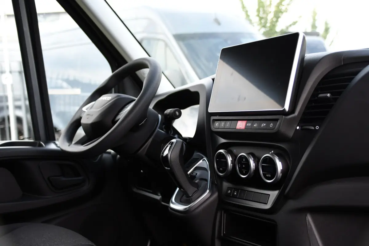 35S18 L2H2 PB Edition FACELIFT! Virtual, Adaptieve Cruise, Camera, Carplay, Automaat, 3500kg Trekhaak, Sensoren, 180pk, Multimedia, Uniek!