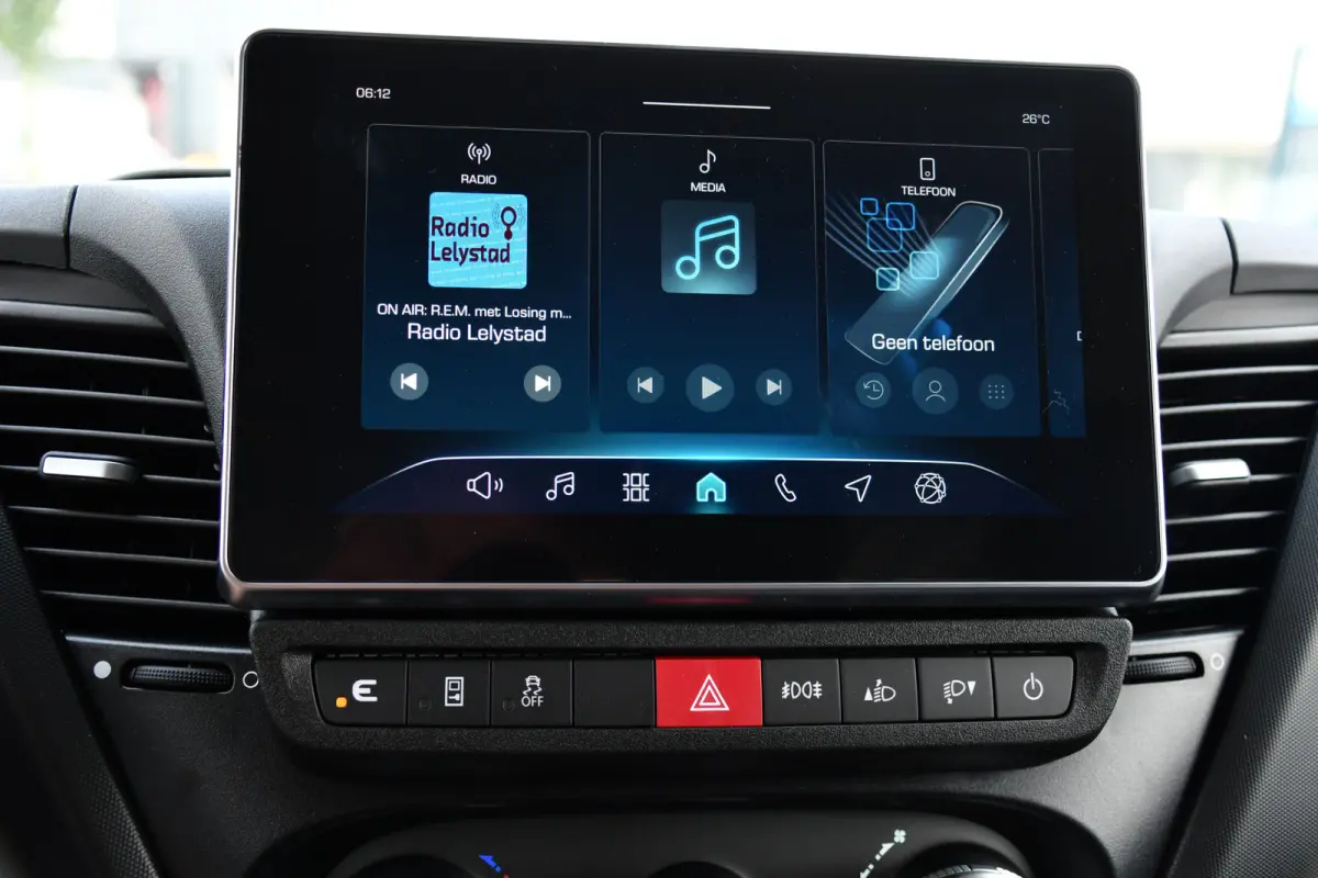 35S18 L2H2 PB Edition FACELIFT! Virtual, Adaptieve Cruise, Camera, Carplay, Automaat, 3500kg Trekhaak, Sensoren, 180pk, Multimedia, Uniek!