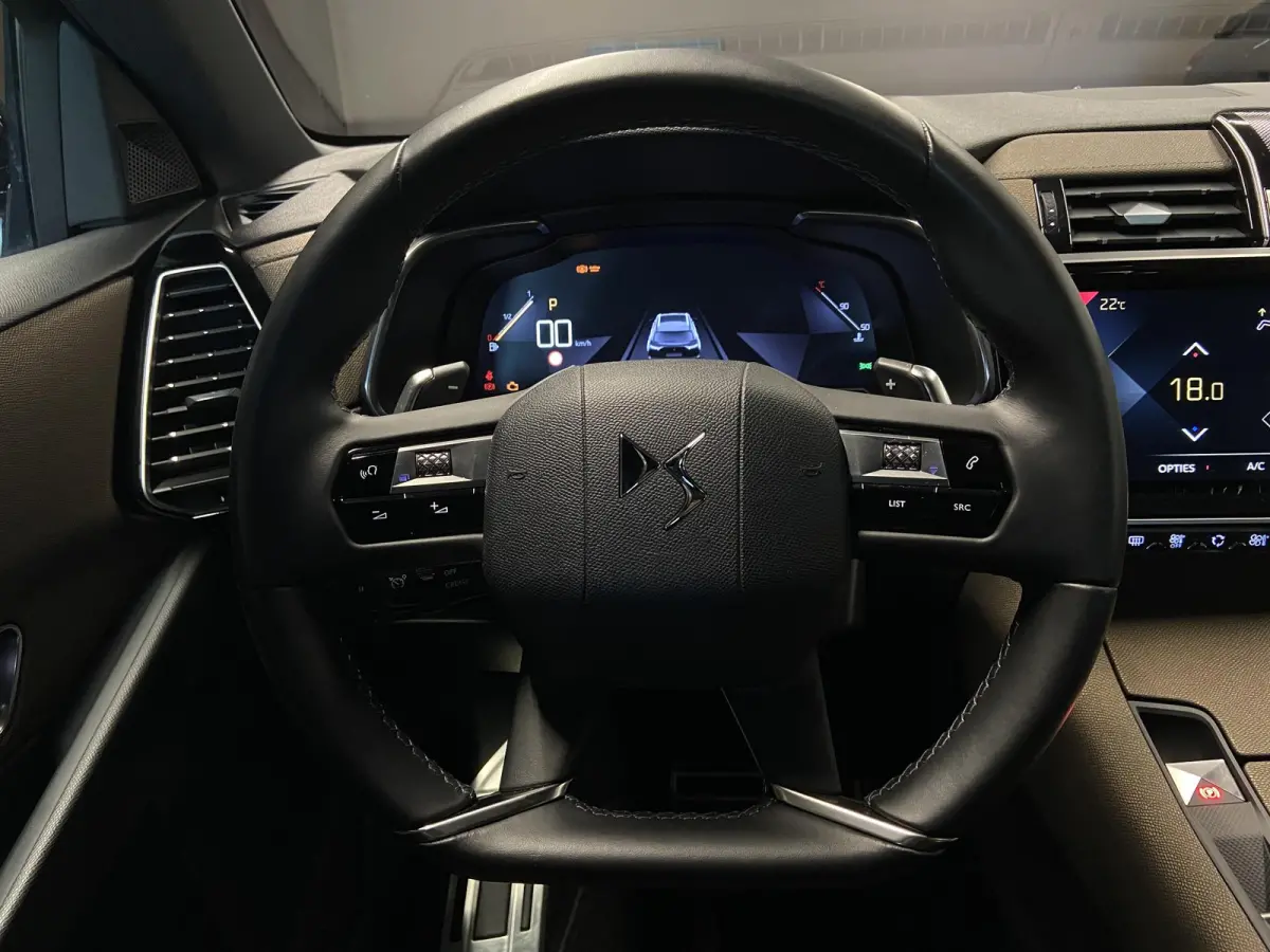 1.5 BlueHDI So Chic | Automaat | Navigatie | Camera