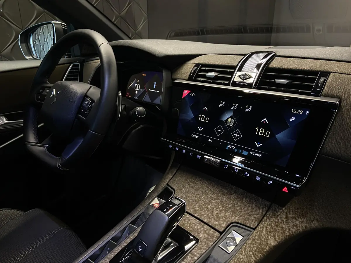 1.5 BlueHDI So Chic | Automaat | Navigatie | Camera