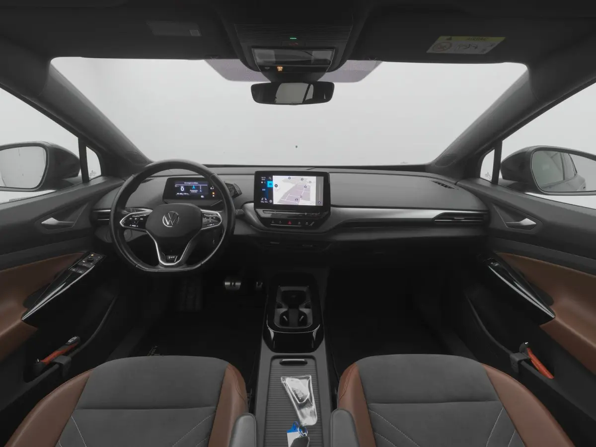 First 77 kWh | EXPORT ONLY € 14.650,- | CAMERA | ADAPTIVE | STOEL- EN STUURVERW. | TREKHAAK