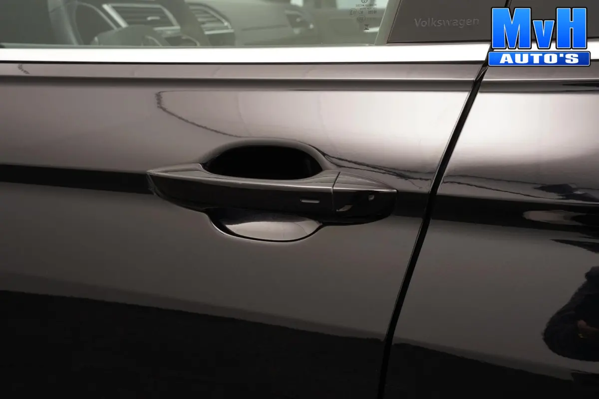 1.4 TSI PHEV R-Line|PANO|STOEL/STUUR.VERW|SOH97%
