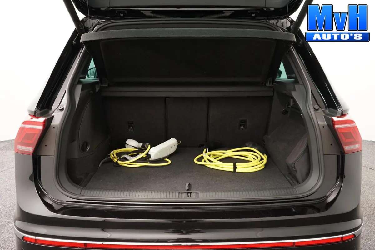 1.4 TSI PHEV R-Line|PANO|STOEL/STUUR.VERW|SOH97%