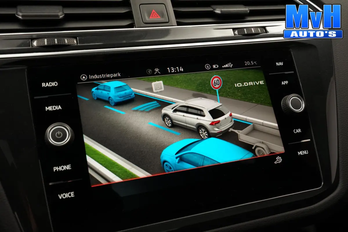 1.4 TSI PHEV R-Line|PANO|STOEL/STUUR.VERW|SOH97%