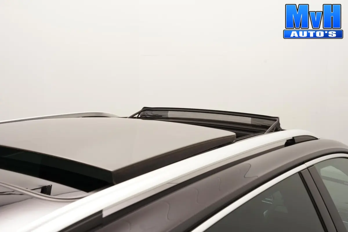 1.4 TSI PHEV R-Line|PANO|STOEL/STUUR.VERW|SOH97%