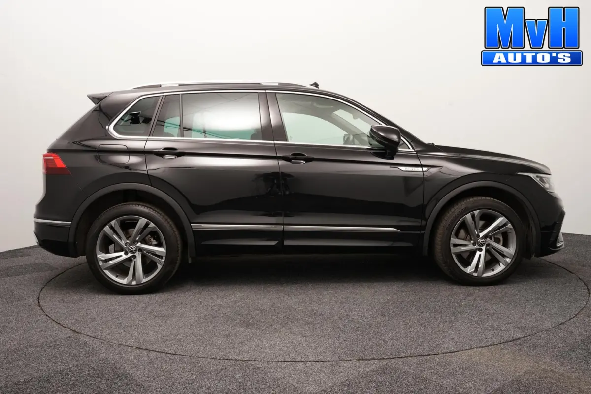 1.4 TSI PHEV R-Line|PANO|STOEL/STUUR.VERW|SOH97%