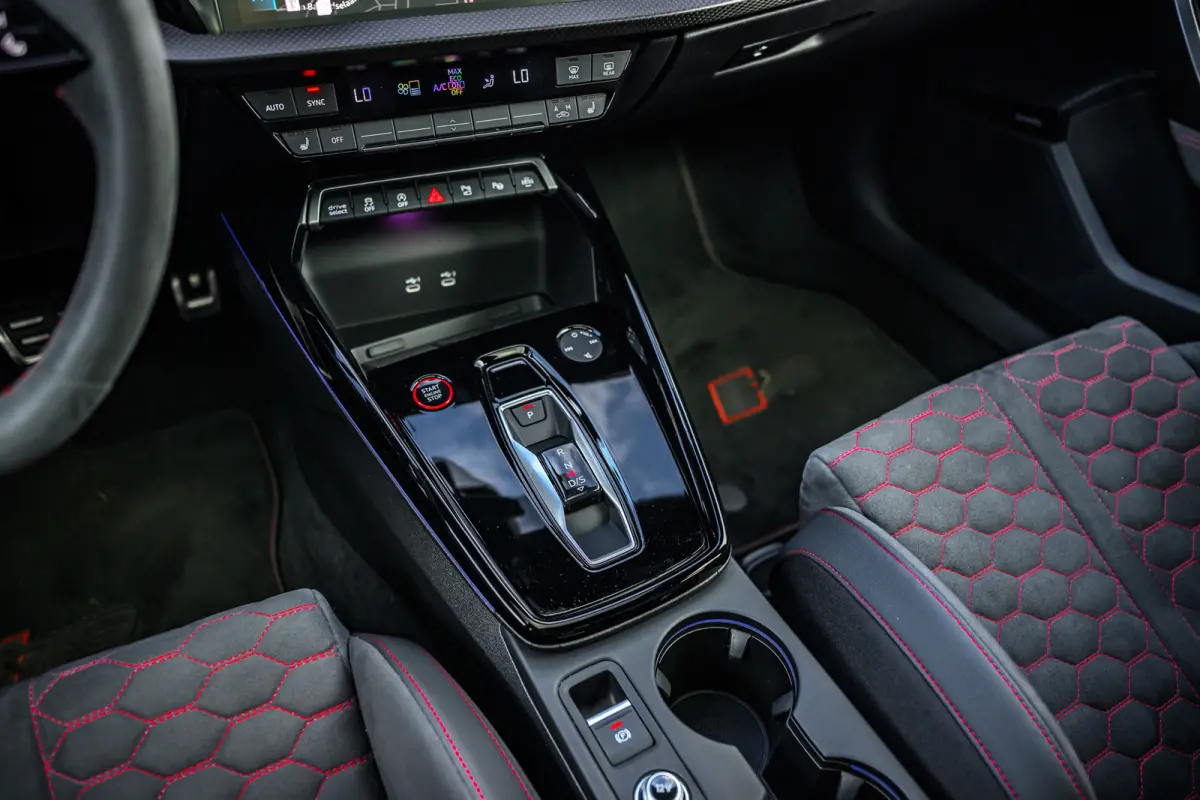 2.5 TFSI RS 3 quattro Pano/Schaalstoelen/Carbon/HuD