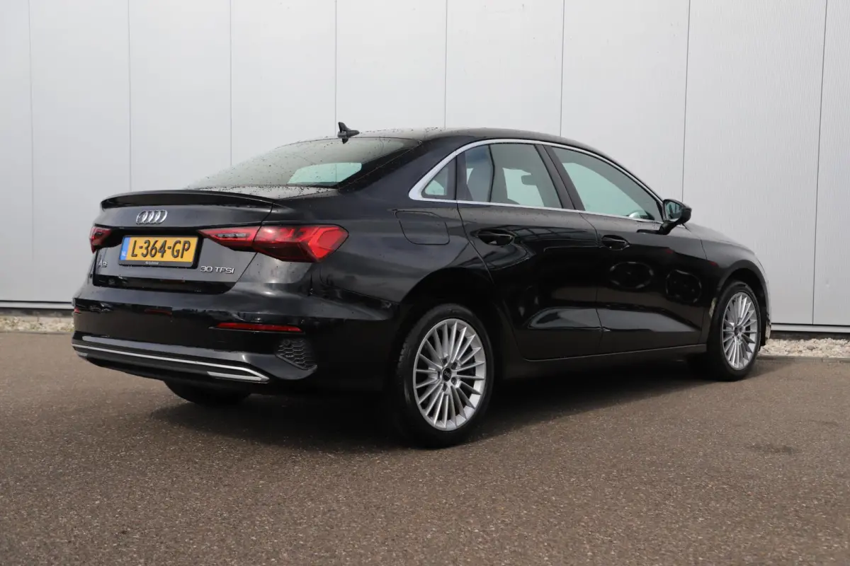 30 TFSI Business edition Automaat Sportstoelen LMV Full LED Navigatie Carplay Android Climate Cruise Control