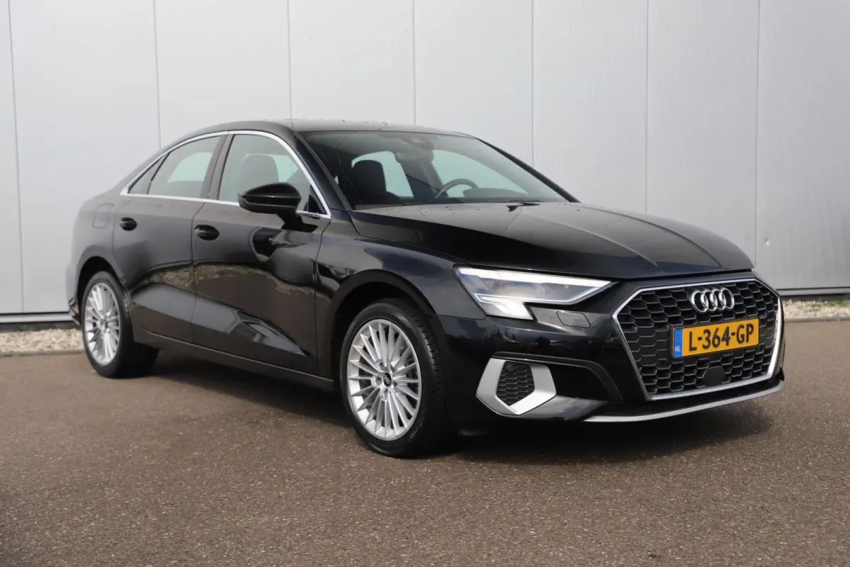 30 TFSI Business edition Automaat Sportstoelen LMV Full LED Navigatie Carplay Android Climate Cruise Control