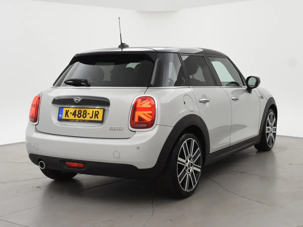 1.5 COOPER AUT. + LEDER | UNION JACK LED | HARMAN/KARDON | MINI YOURS | APPLE CARPLAY