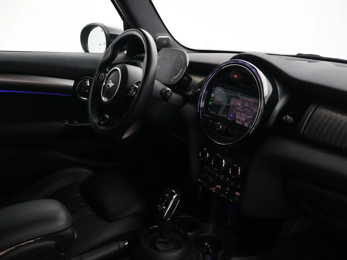 1.5 COOPER AUT. + LEDER | UNION JACK LED | HARMAN/KARDON | MINI YOURS | APPLE CARPLAY