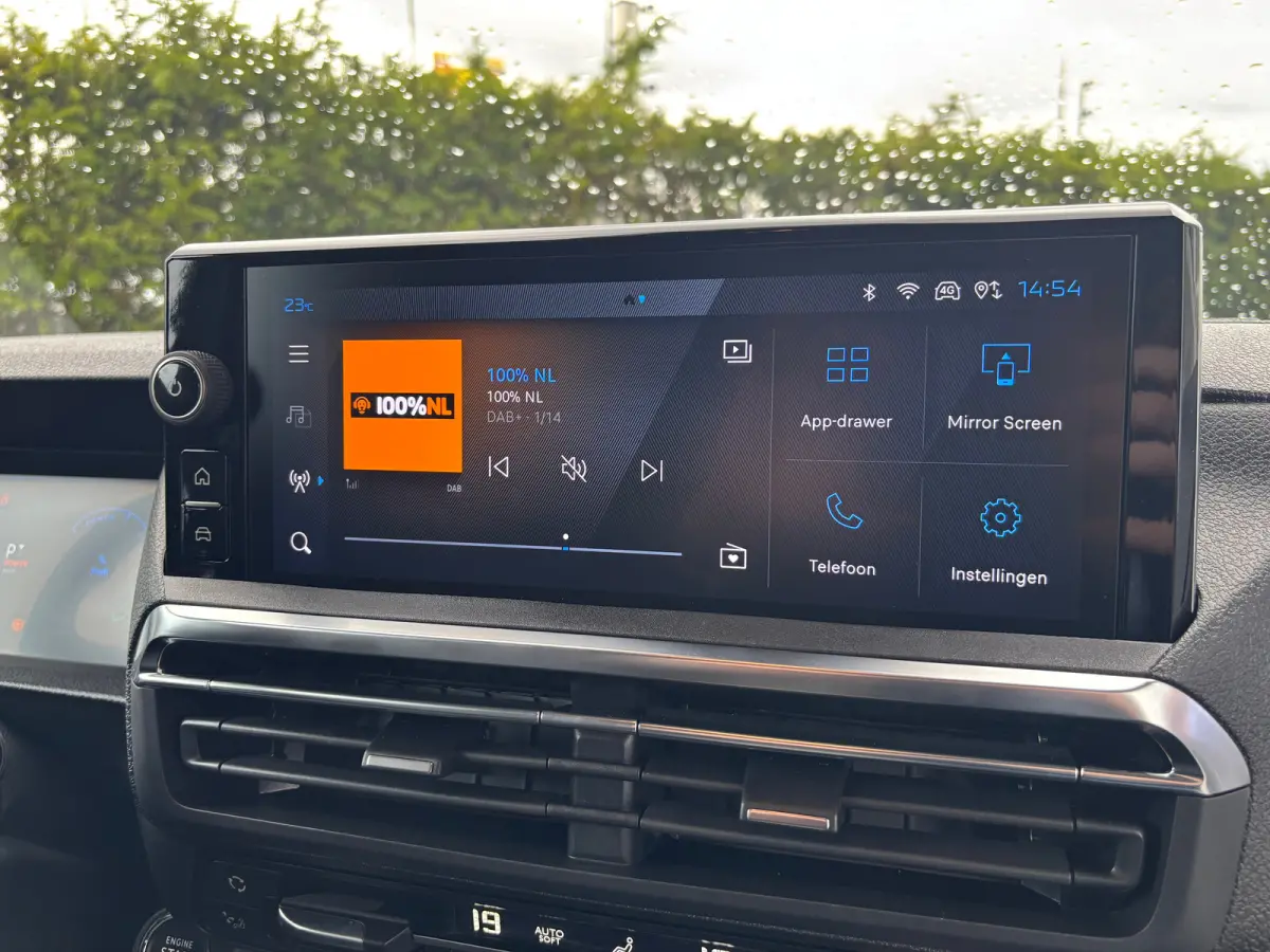 EV L2 75 kWh Dynamic By Revolve | Betimmering | Camera | Stoelverwarming | Cruise Control | Navi | CLimate | Leder | Sidesteps | LED | Keyless