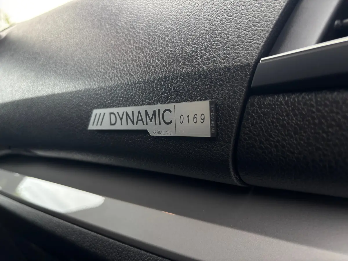 EV L2 75 kWh Dynamic By Revolve | Betimmering | Camera | Stoelverwarming | Cruise Control | Navi | CLimate | Leder | Sidesteps | LED | Keyless