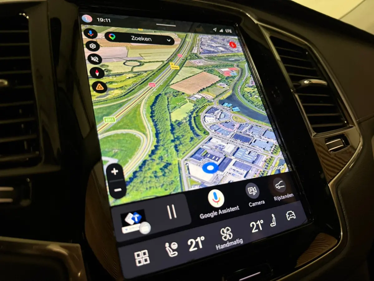 T8 AWD Recharge Ultra Ultimate Bright | 360 Camera | Head-Up Display | Harman Kardon | 455pk | Adaptieve Cruise Control | Stoelverwarming voor+achter | Stuurwielverwarming | Schuifdak | 20 I