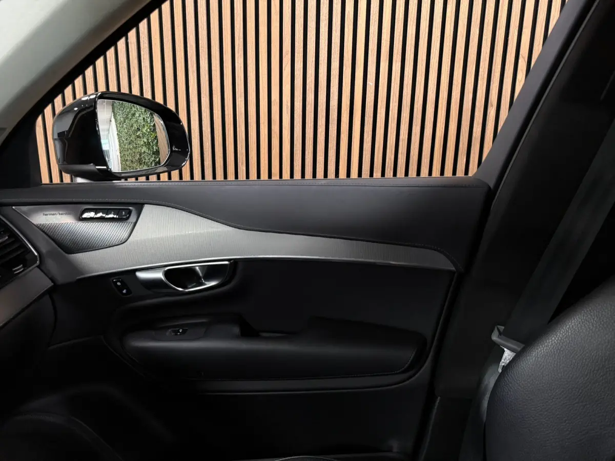 T8 AWD Recharge Ultra Ultimate Bright | 360 Camera | Head-Up Display | Harman Kardon | 455pk | Adaptieve Cruise Control | Stoelverwarming voor+achter | Stuurwielverwarming | Schuifdak | 20 I