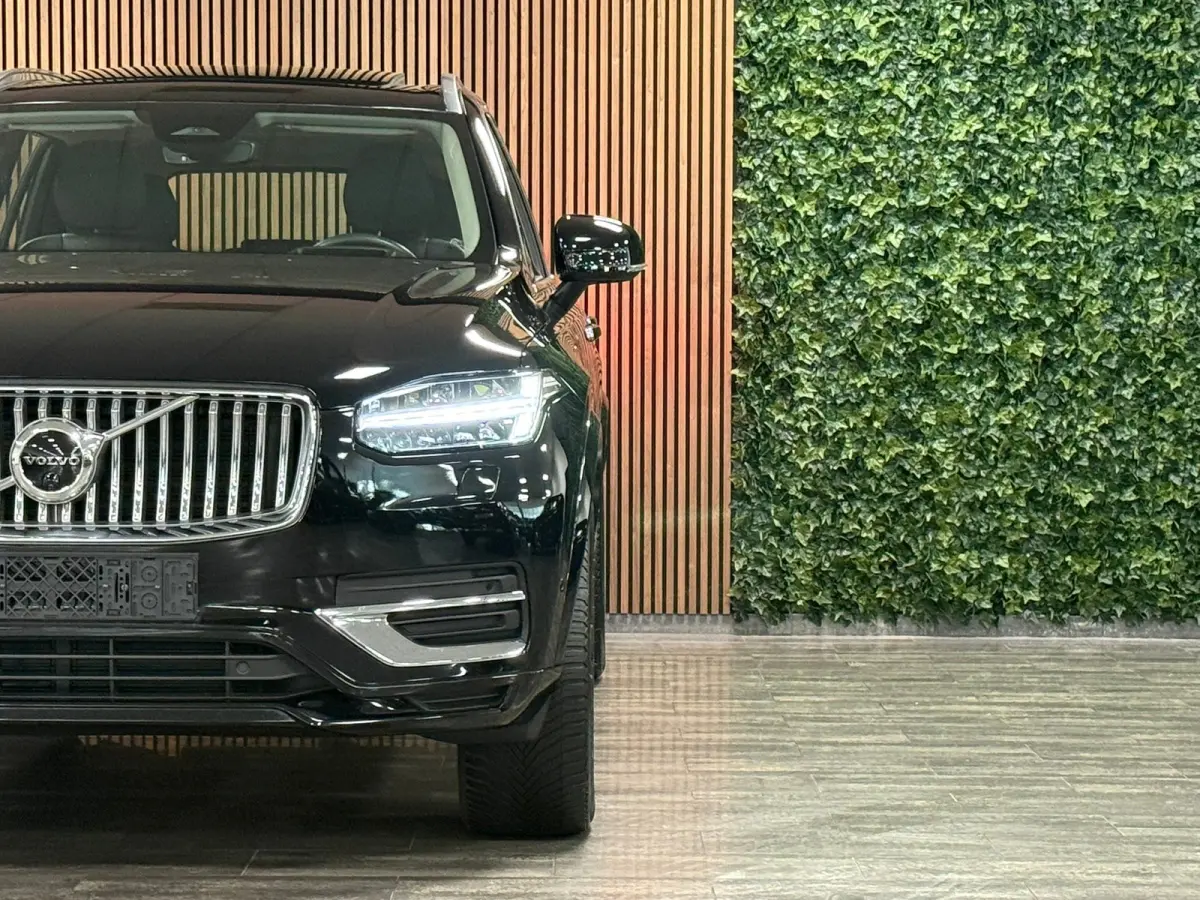 T8 AWD Recharge Ultra Ultimate Bright | 360 Camera | Head-Up Display | Harman Kardon | 455pk | Adaptieve Cruise Control | Stoelverwarming voor+achter | Stuurwielverwarming | Schuifdak | 20 I