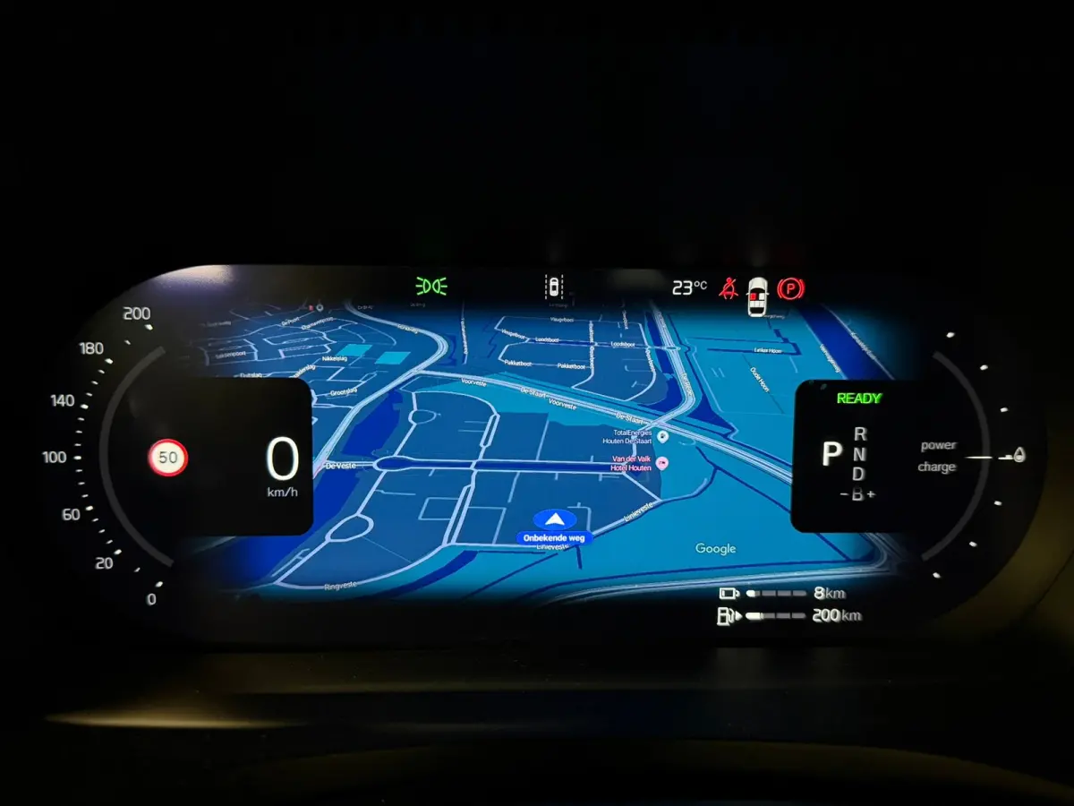 T6 AWD Recharge Ultra Dark | Trekhaak | 360 Camera | Schuifdak | Head-Up Display | Harman Kardon | Adaptieve Cruise Control | Stoelverwarming voor+achter | Stuurwielverwarming | Full LED Mee