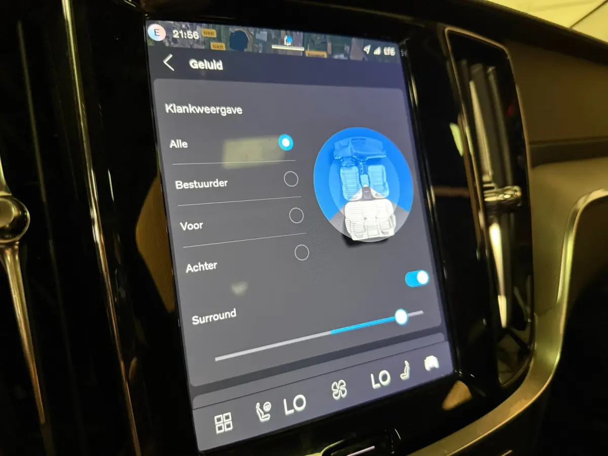 T6 AWD Recharge Ultra Dark | Trekhaak | 360 Camera | Schuifdak | Head-Up Display | Harman Kardon | Adaptieve Cruise Control | Stoelverwarming voor+achter | Stuurwielverwarming | Full LED Mee