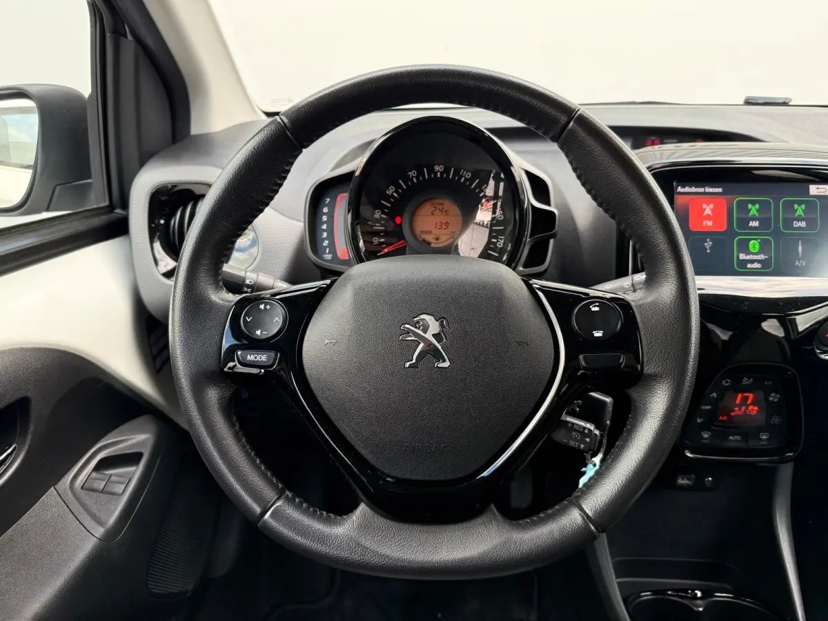 1.0 e-VTi Allure | climate control| camera achter| cruise control| dab| apple carplay/android auto