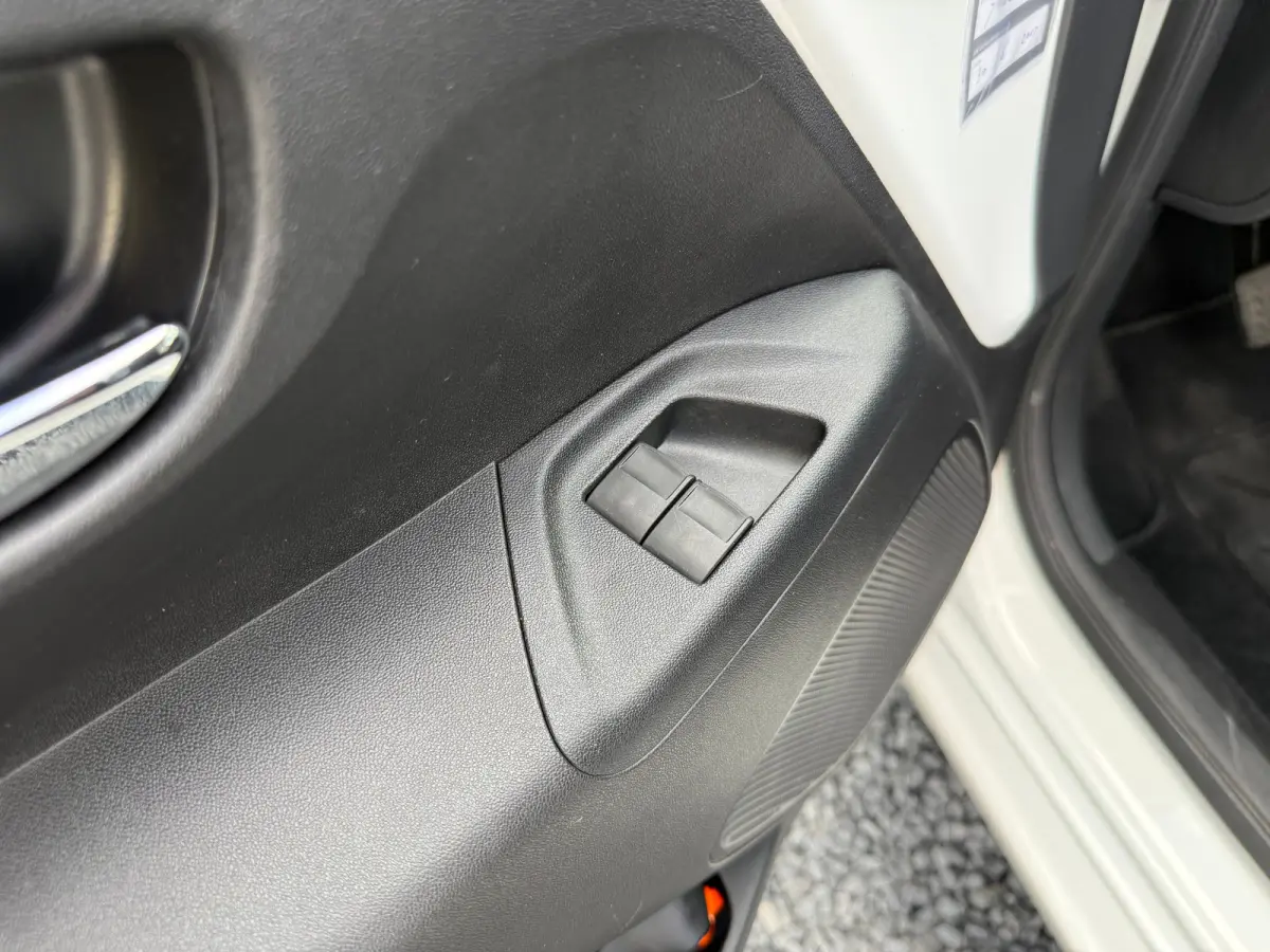 1.0 e-VTi Allure | climate control| camera achter| cruise control| dab| apple carplay/android auto