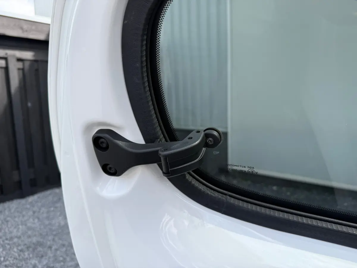 1.0 e-VTi Allure | climate control| camera achter| cruise control| dab| apple carplay/android auto