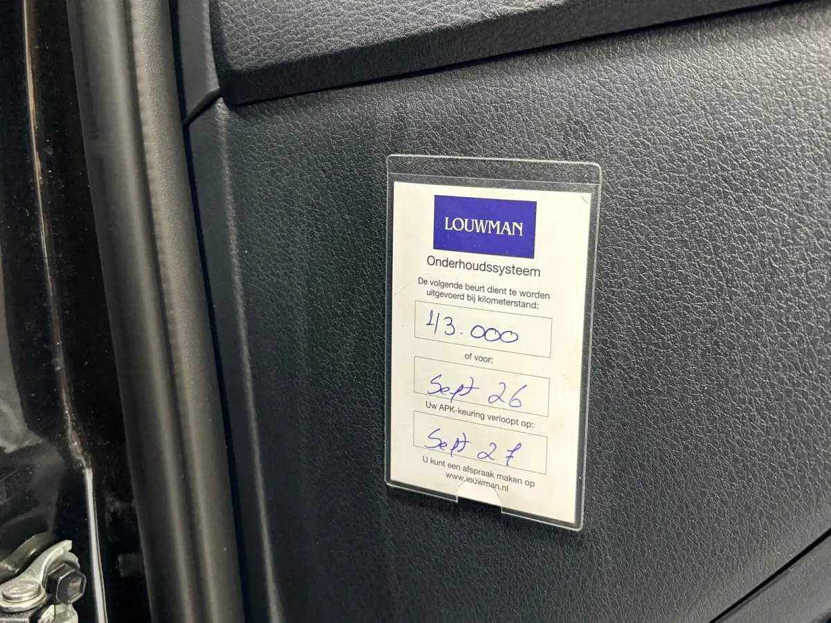 2.0 Hybrid Dynamic| Carplay|Led|Navigatie|Camera |ACC|Stoelverwarming + Stuur