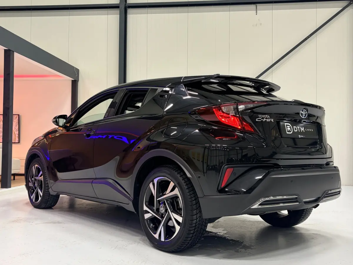 2.0 Hybrid Dynamic| Carplay|Led|Navigatie|Camera |ACC|Stoelverwarming + Stuur