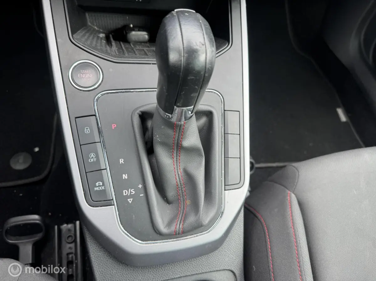 1.0 TSI FR | Stoelverwarming | Carplay