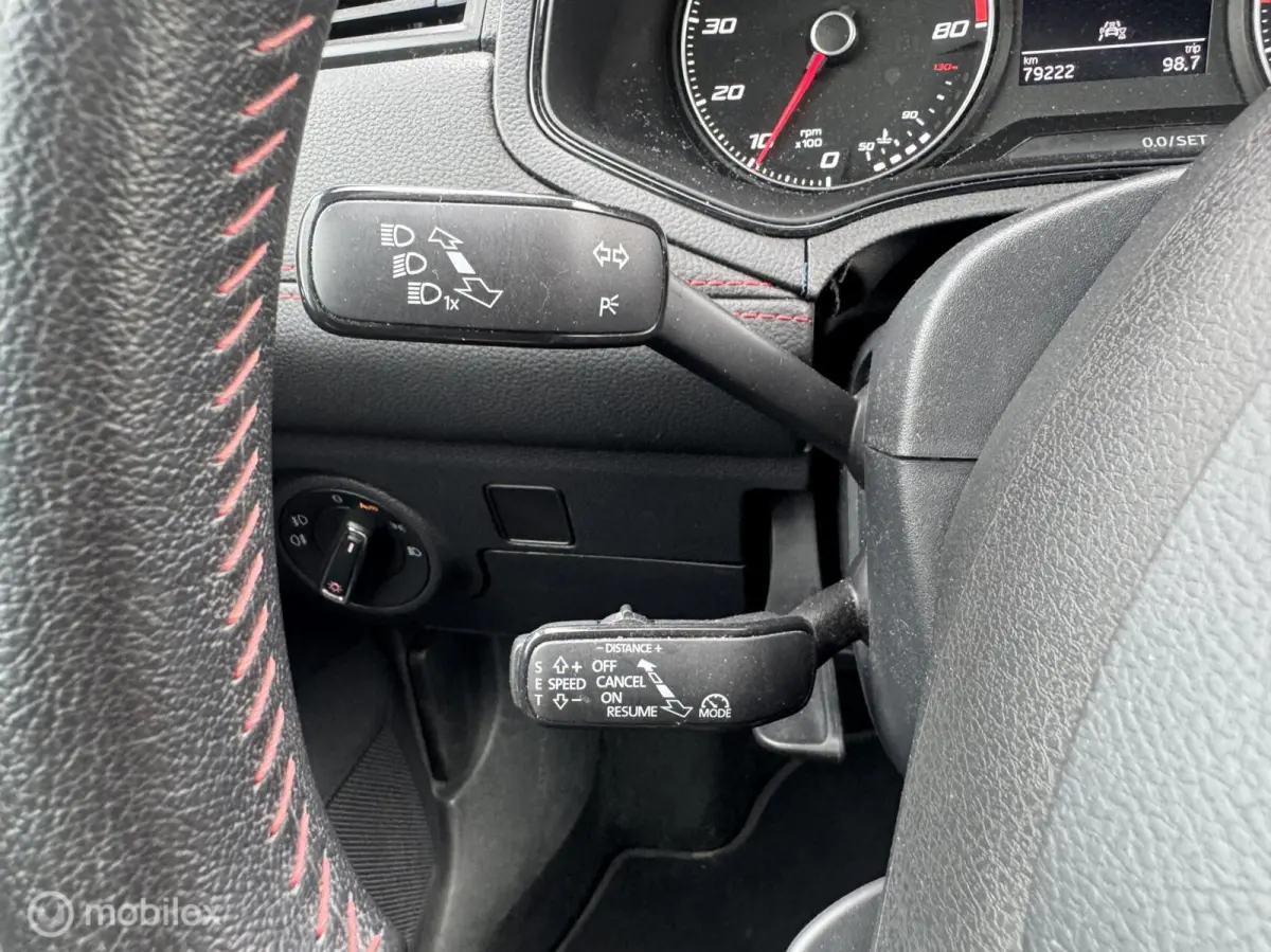 1.0 TSI FR | Stoelverwarming | Carplay