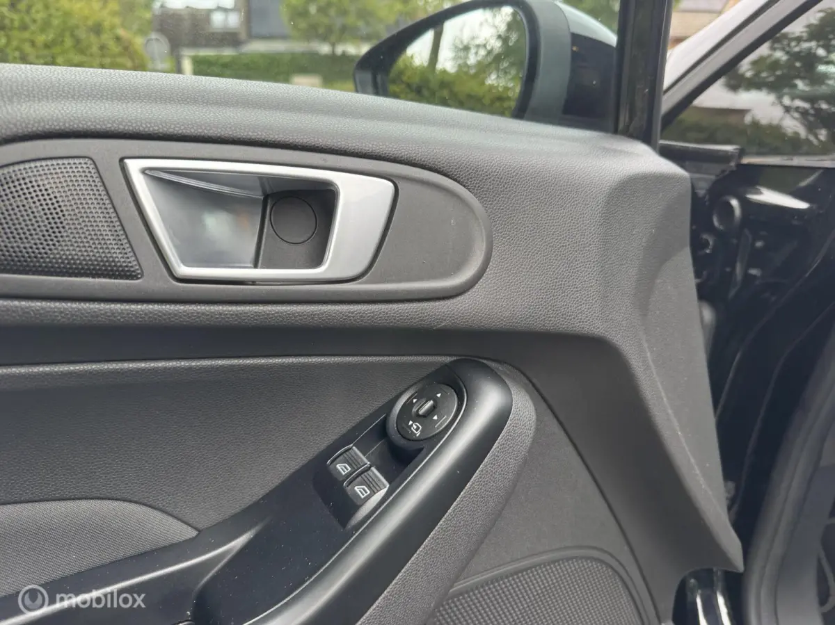 1.6 ST 134KW/STLVW/PDC/NAVI/CAMERA/LMV/KEYLESS