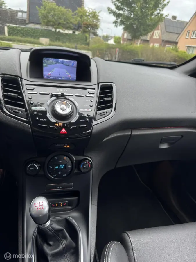 1.6 ST 134KW/STLVW/PDC/NAVI/CAMERA/LMV/KEYLESS