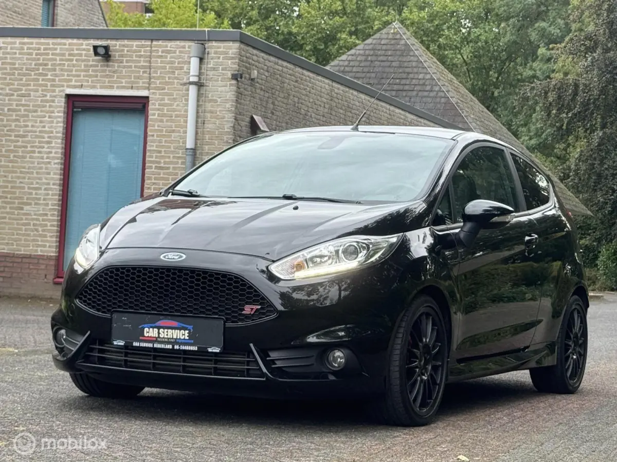 1.6 ST 134KW/STLVW/PDC/NAVI/CAMERA/LMV/KEYLESS