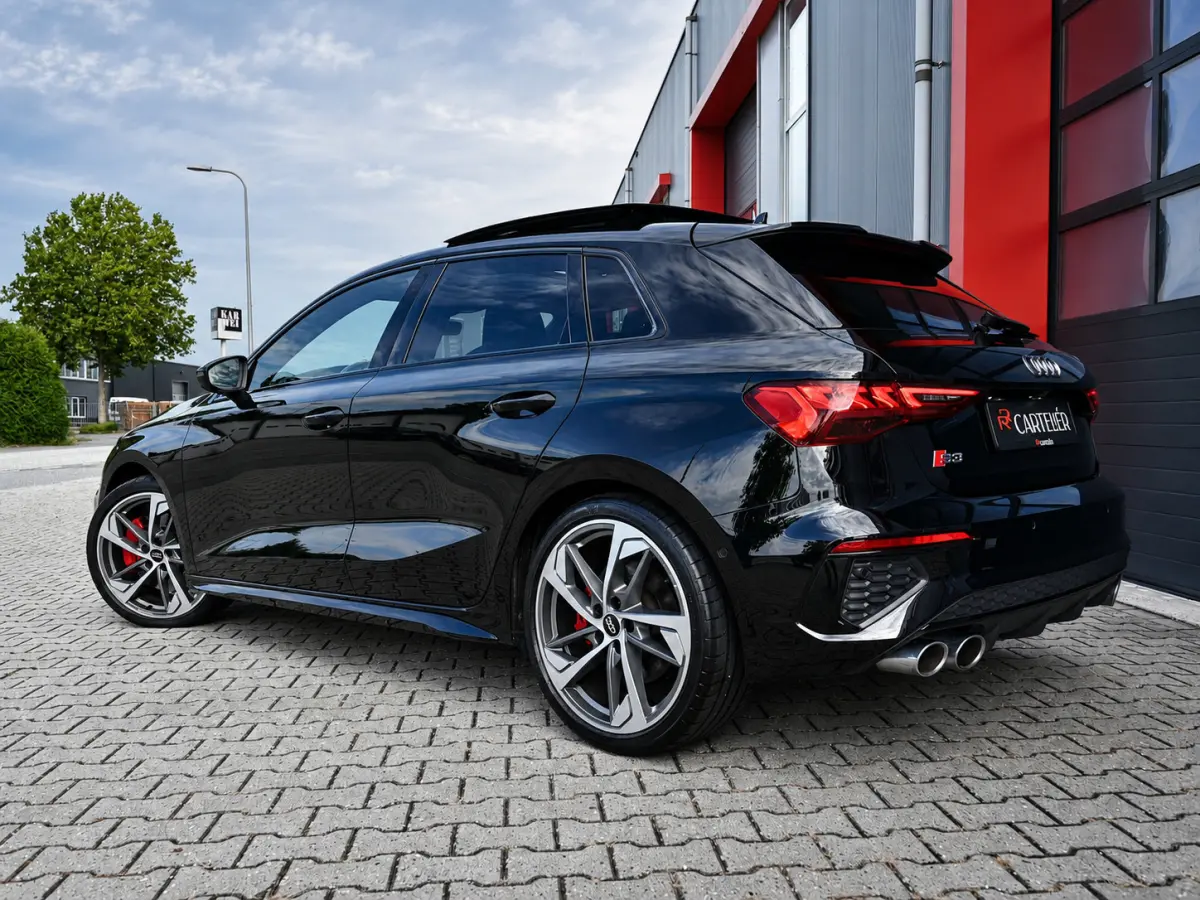 2.0 TFSI S3 Quattro 310PK | Pano | B&O | Head-Up | Alcantara RS Seats | Keyless | Digital Dash | Memory | Carplay | Matrix Led | ACC | Lane Assist | Ambient Sfeerverlichting | Dodehoek Detec