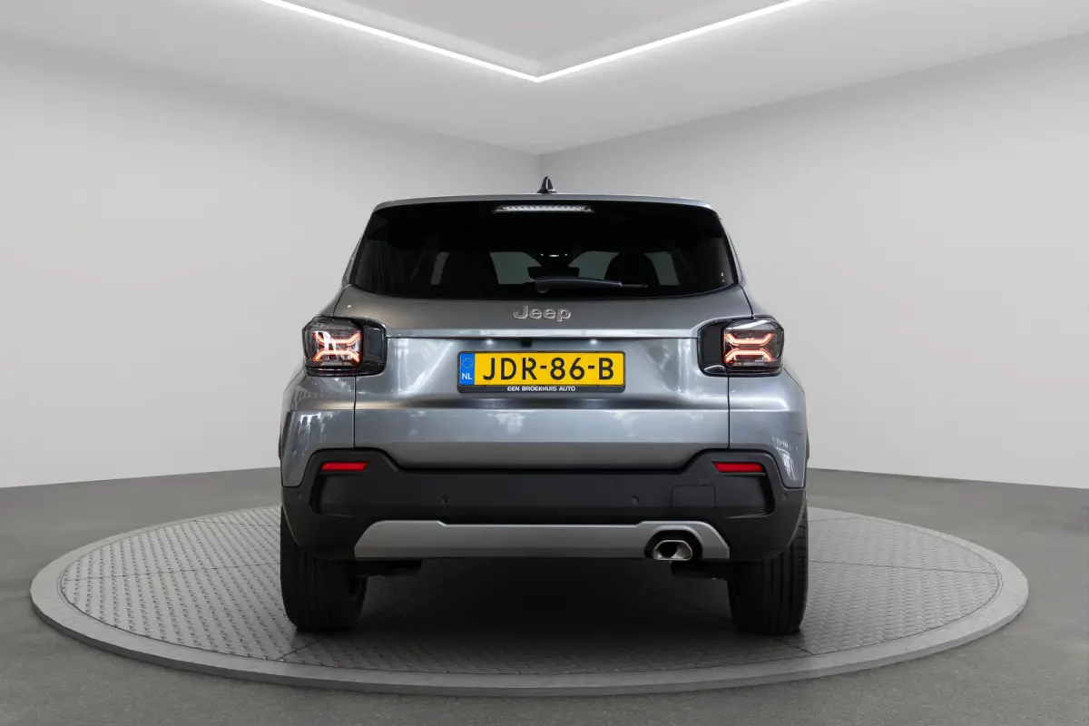 1.2 e-Hybrid Summit | Tot 8 Jaar Garantie | Voorruit verwarming | Camera | Navigatie | Keyless | Stoelverwarming |