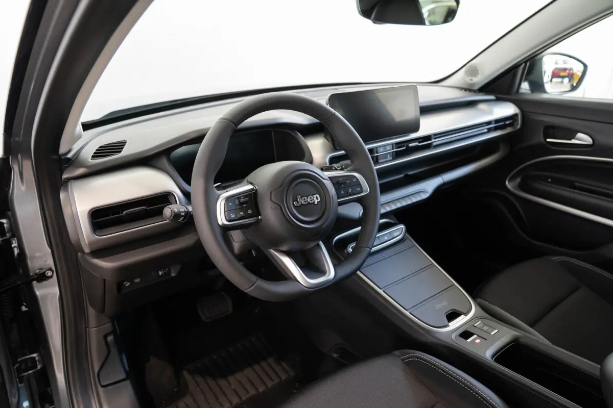 1.2 e-Hybrid Summit | Navigatie | Camera | Keyless | Elektrische Achterklep | Stoelverwarming | Verwarmd voorraam | Apple Carplay & Android Auto |